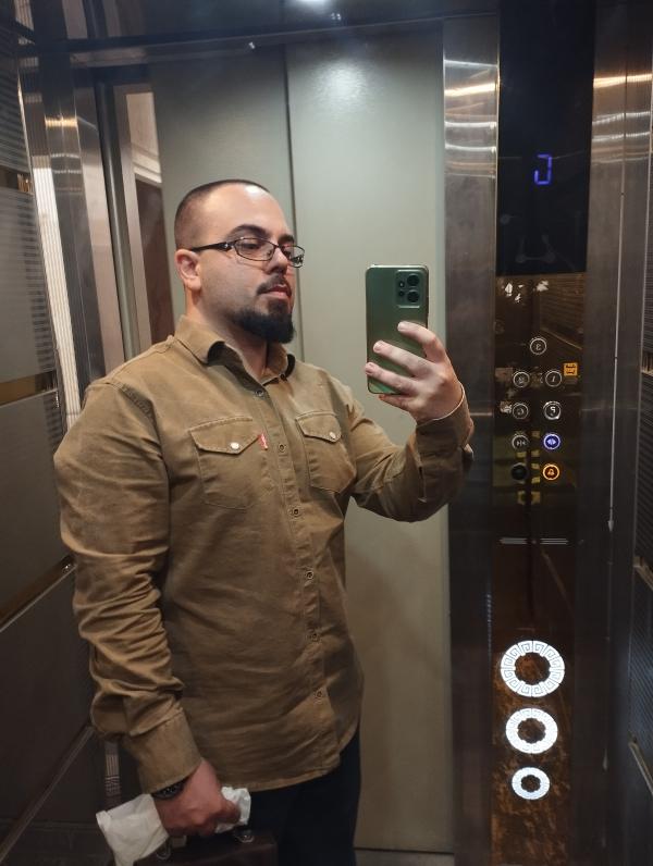 تصویر پروفایل بدون نام