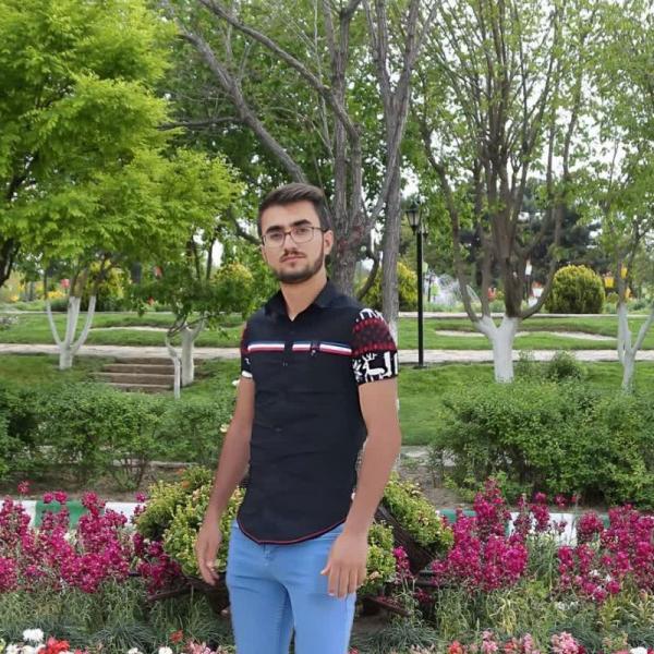 تصویر پروفایل علی