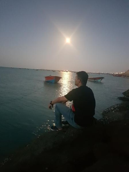 تصویر پروفایل علی