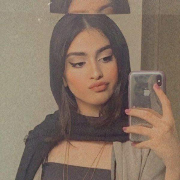 تصویر پروفایل رها