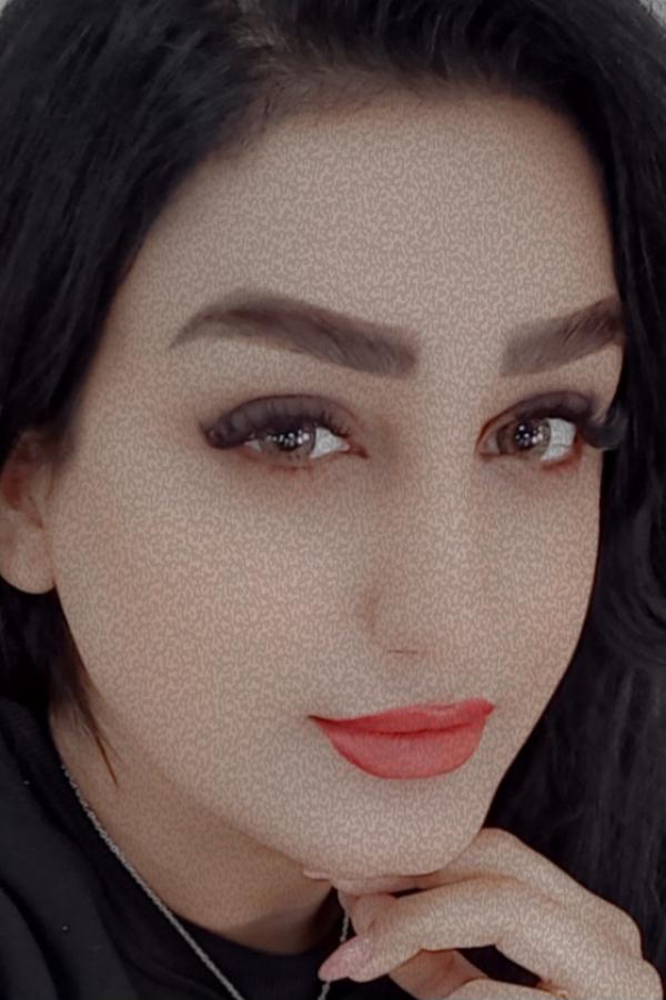 تصویر پروفایل ملیحه